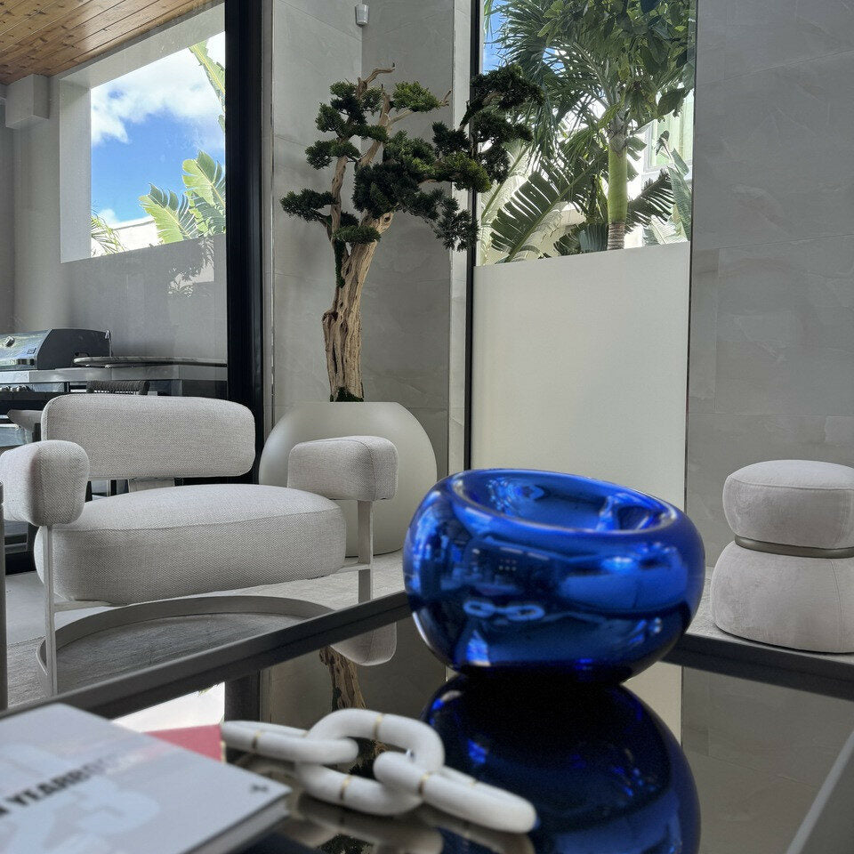 Bonsai-Baum in globusförmigem Pflanzgefäß – 180 cm, Satin-Beige