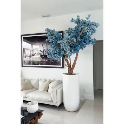 St. Tropez Vase in mattweiß mit blauen Kirschblüten